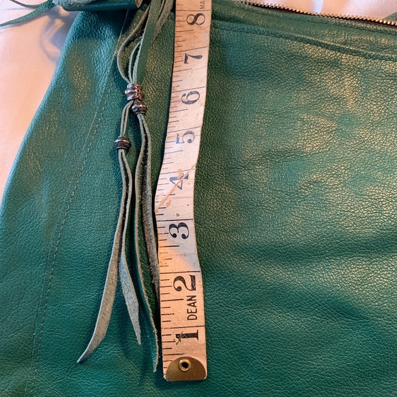 Handmade leather green purse - Picture 6 of 6